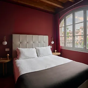Appartement Rego - Boutique & Serenity With Some Off-site In The Heart Of Center, Bergame