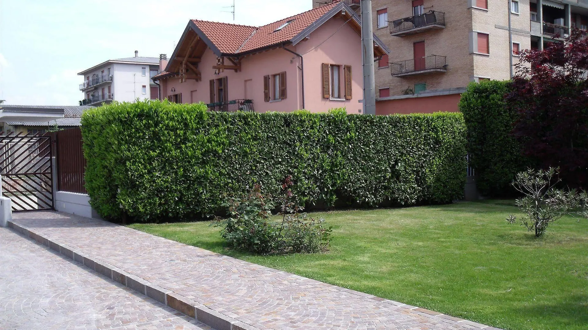 Lägenhet Comfort Accommodation Residence Bergamo Italien